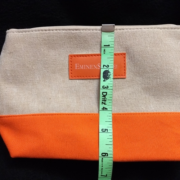 💚$5 or 3/$10 NWOT Cosmetic bag - Picture 7 of 8